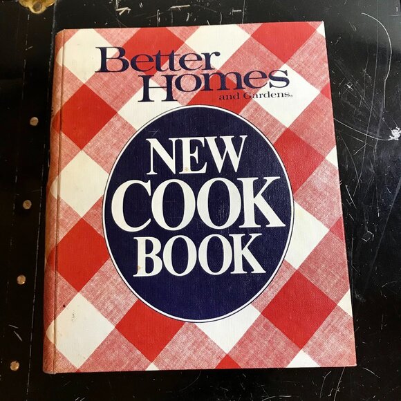 Better Homes & Gardens New Cookbook 1981 Red Plaid Ring Binder Pre-Owned - Picture 1 of 8